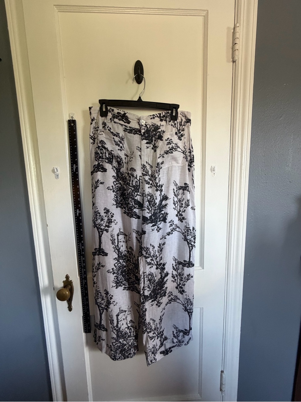 Joie Black & Cream Toile Linen Pants